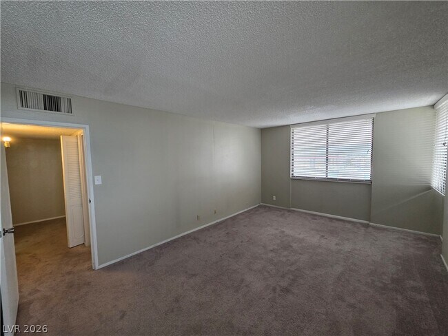 Building Photo - 3930 University Center Dr