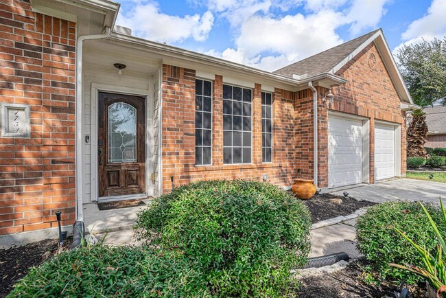 Building Photo - 1753 Silver Bend Dr