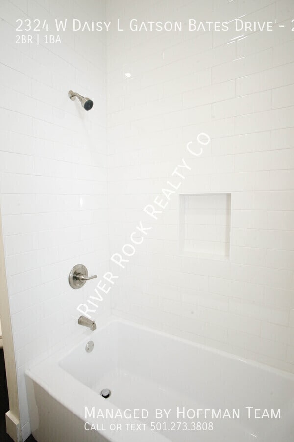 Building Photo - 2324 W Daisy L Gatson Bates Dr