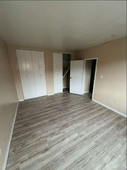 Building Photo - 13975 Superior Ave