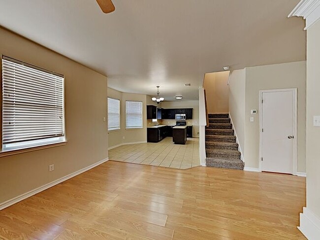 Building Photo - No Application Fees* $500 off 1st Months R...