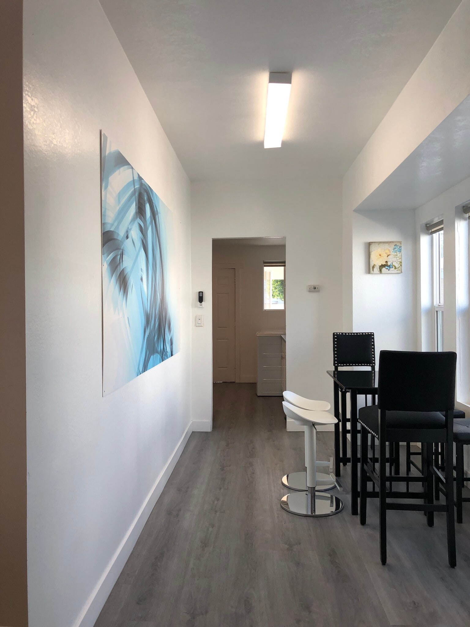 Dining Room - Corridor - 115 N San Gabriel Blvd
