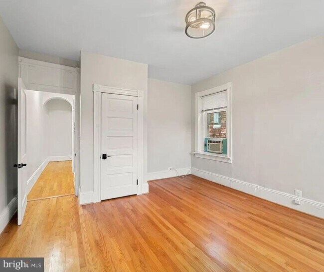 Building Photo - 3020 N Calvert St