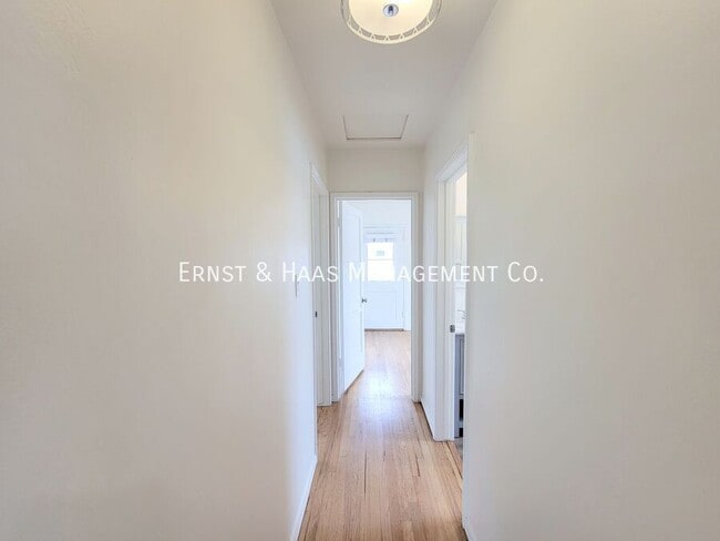 Building Photo - 3102 Ocana Ave