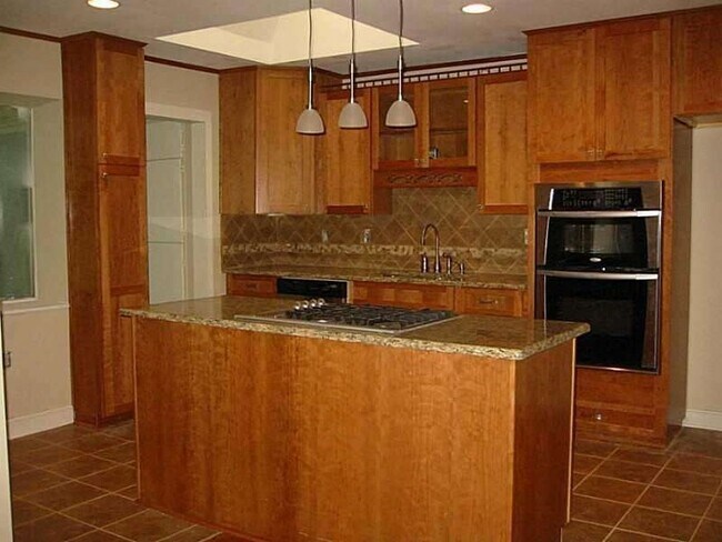 Building Photo - 395 Lofton Rd NW