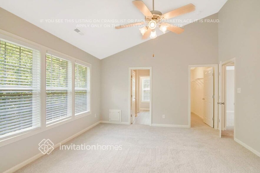 Building Photo - 2724 Golden Amber Ct