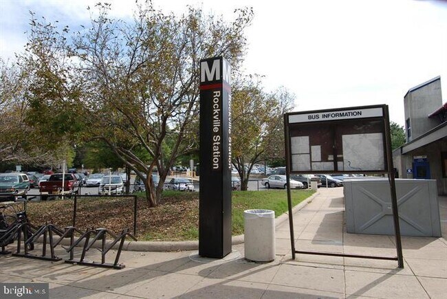 Building Photo - 464 Winding Rose Dr