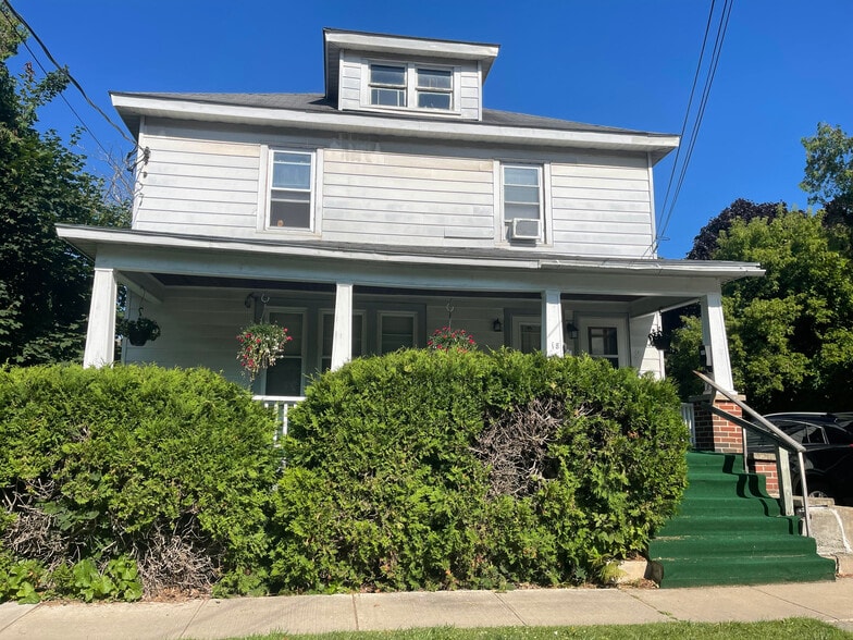Primary Photo - 18 Macdonough St