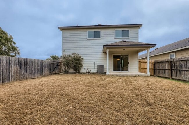 Building Photo - Stunning 3 bedroom for rent off TPC and Bu...