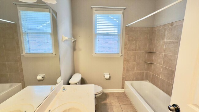Building Photo - 4792 White Pass Dr