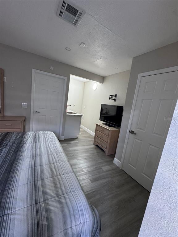 Building Photo - 2158 Marathon Ct