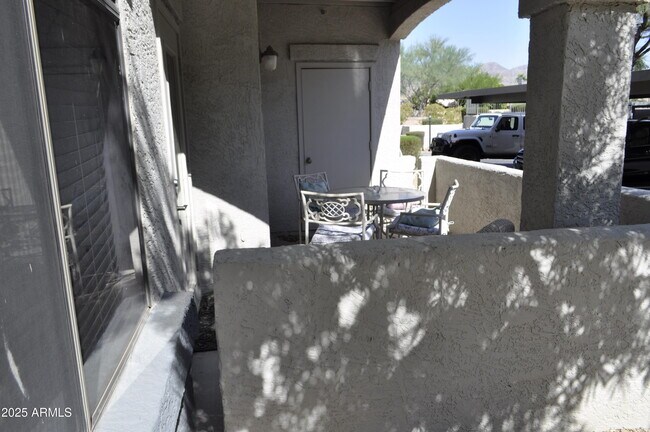 Building Photo - 15095 N Thompson Peak Pkwy