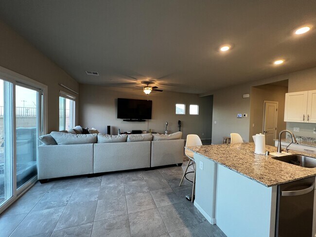 Building Photo - 5204 Sunstone Mesa Dr