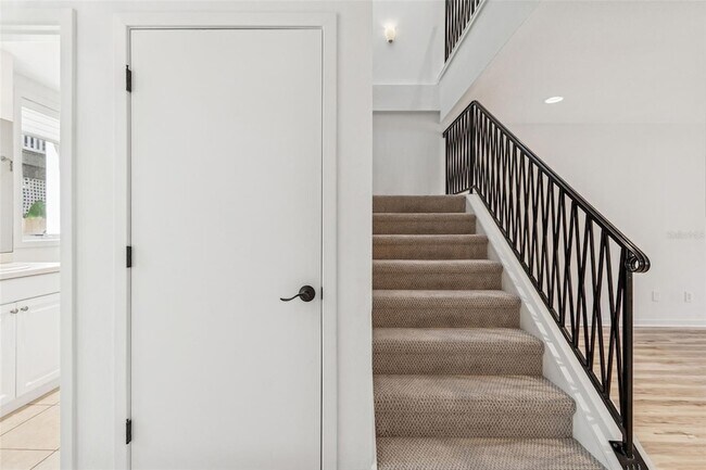 Building Photo - 1685 Laurel St