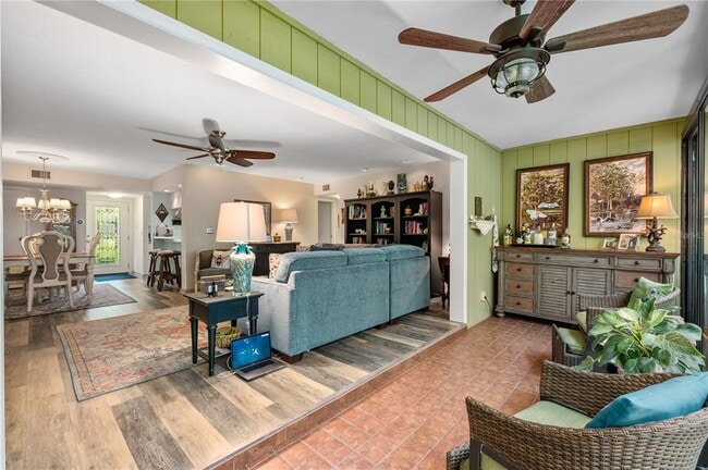 Building Photo - 1701 Pelican Cove Rd