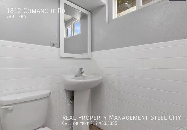 Building Photo - 1812 Comanche Rd