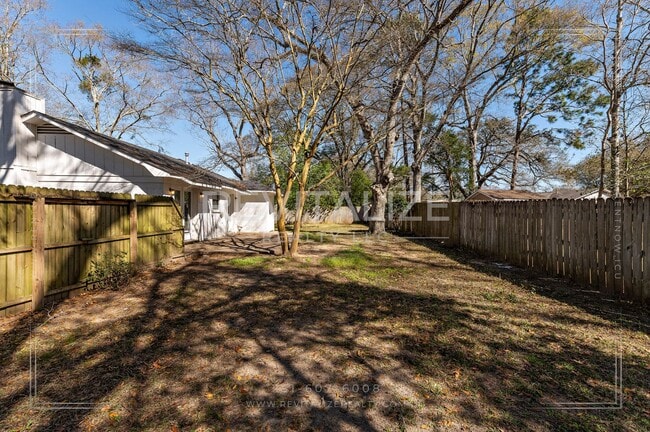 Building Photo - Beautifully Renovated 3 Bed 2 Bath Home in Theodore