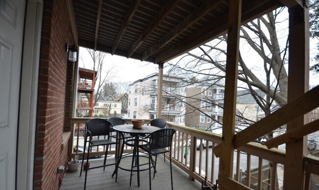 Building Photo - 60 Florida St