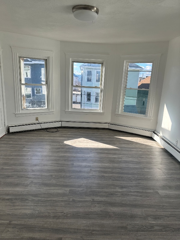 Building Photo - 191 Sabin St