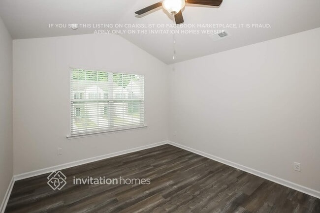 Building Photo - 11853 Brier Vlg Ln