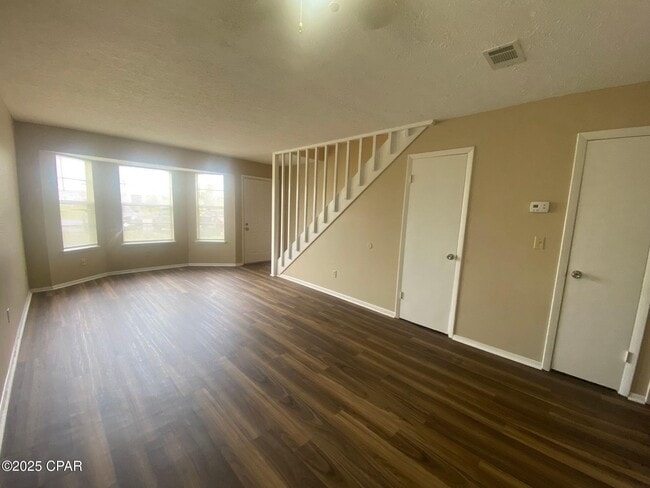 Building Photo - 289 Sukoshi Dr
