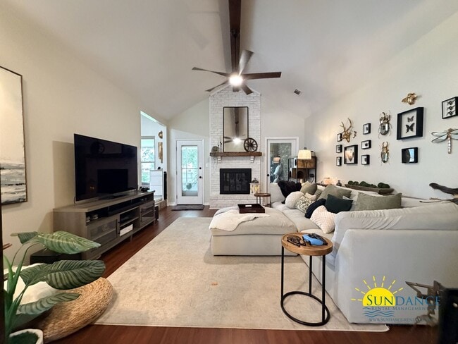 Building Photo - 541 E Timberlake Dr
