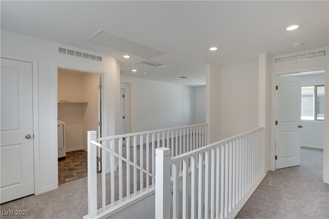 Building Photo - 10339 Dallington St