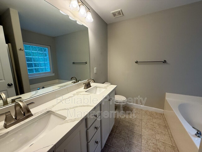 Building Photo - 345 Anterbury Dr