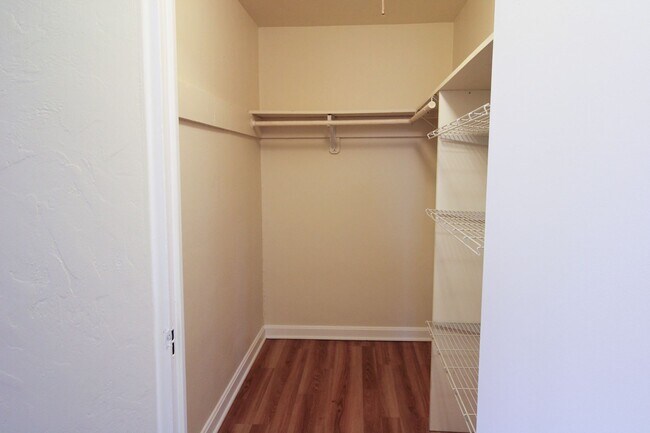 Building Photo - BLA 36 Washington