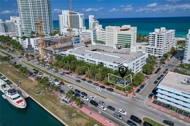 Building Photo - 4332 Collins Ave