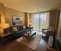 Building Photo - 1125 S 21st St