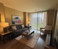 Building Photo - 1125 S 21st St