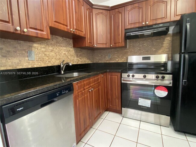Building Photo - 488 NW 165th St