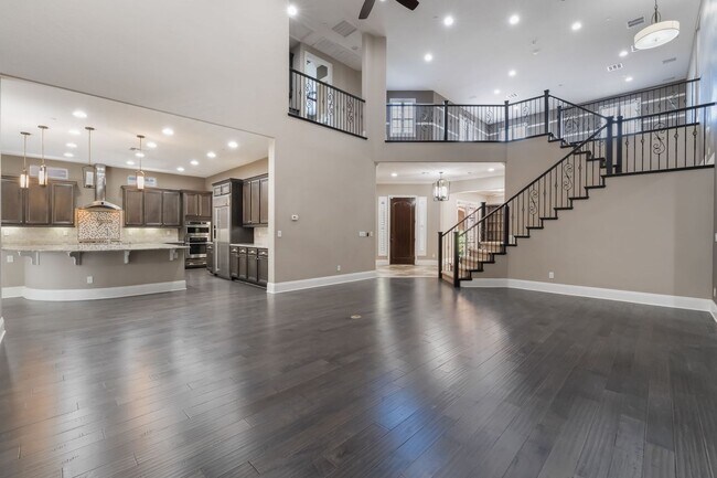 Building Photo - Elegant model home at Club Madeira!