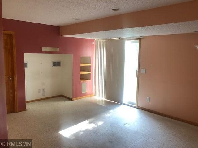 Building Photo - 8921 Olive Ln N