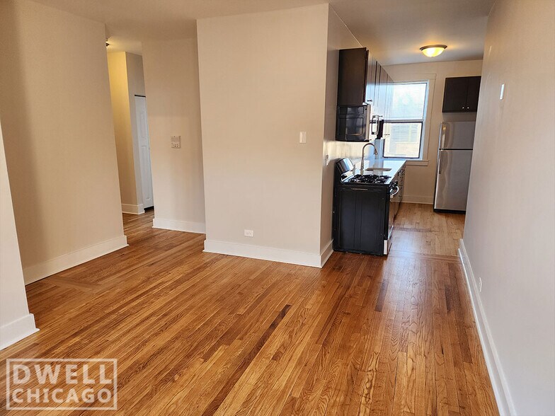 Building Photo - 1540 N Kedzie Ave