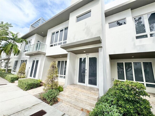 Building Photo - 6423 NW 105th Ct