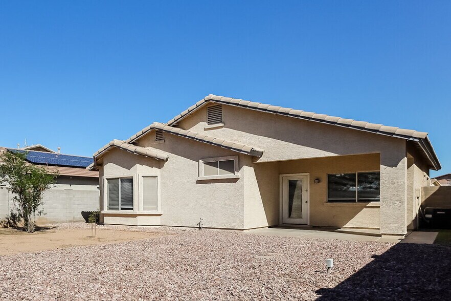 Building Photo - 26 N 126th Ave