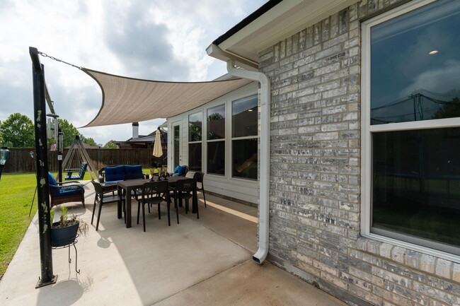 Building Photo - Waterfront Dream in Island Park | 4BR Retreat with Fire Pit, Flex Space & Backyard Oasis