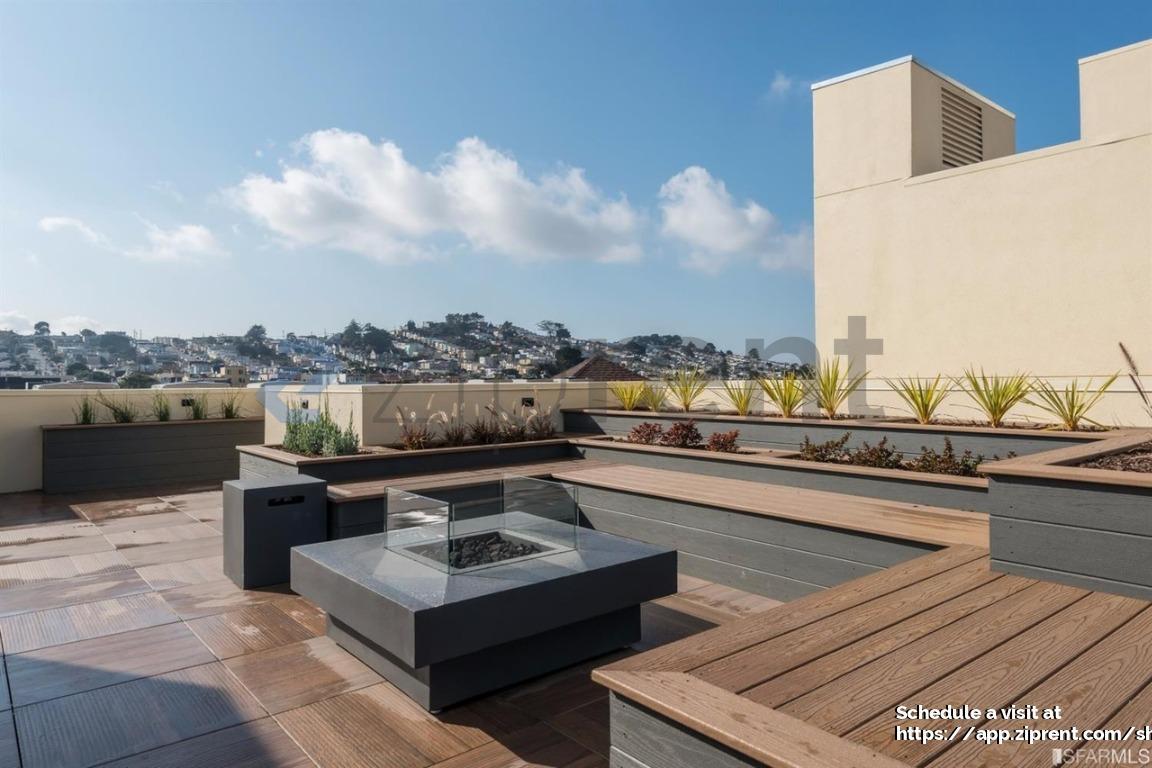 Building Photo - 1490 Ocean Ave