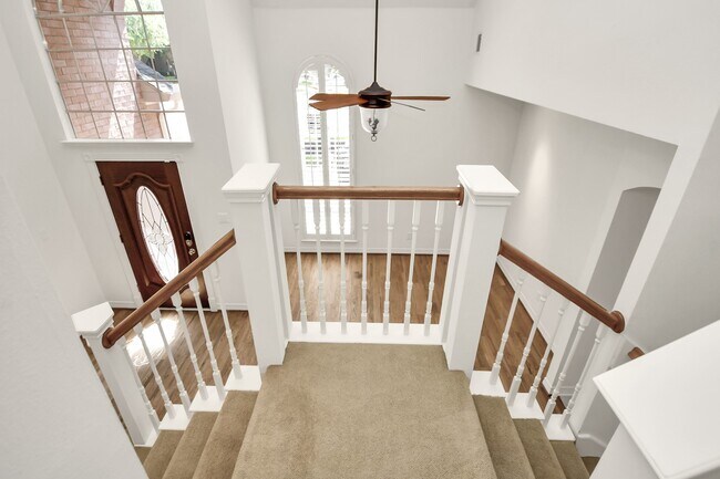 Building Photo - 4003 Perry Knoll Ct