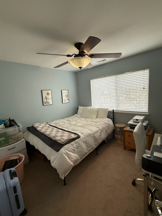 Building Photo - 378 Tower Dr