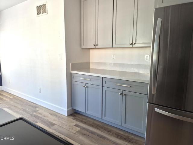Building Photo - 7107 Village 7