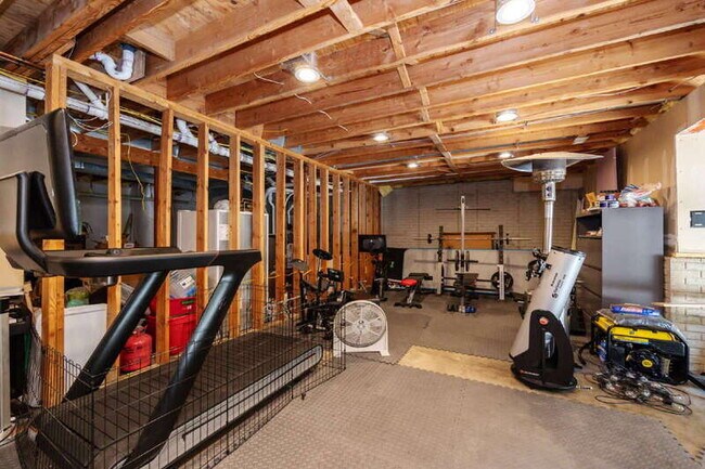 Building Photo - 2348 NW 75th Ave