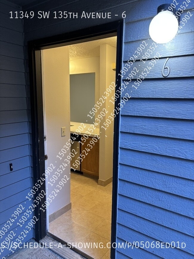Building Photo - 11349 SW 135th Ave