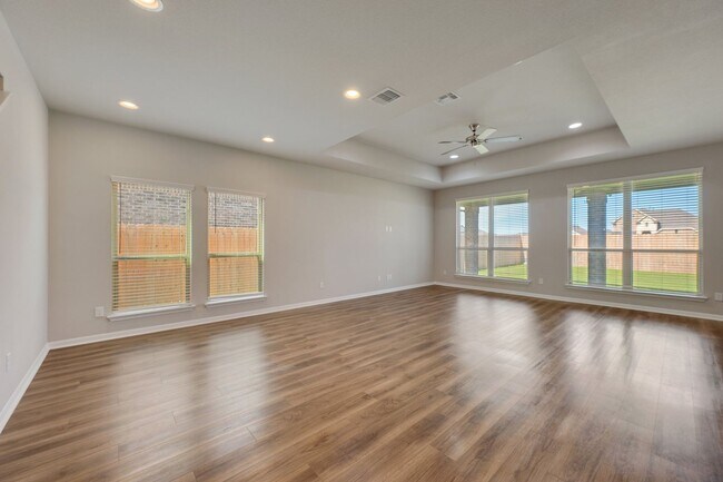 Building Photo - Spacious 4-Bedroom, 3-Bath Home – Over 2,3...
