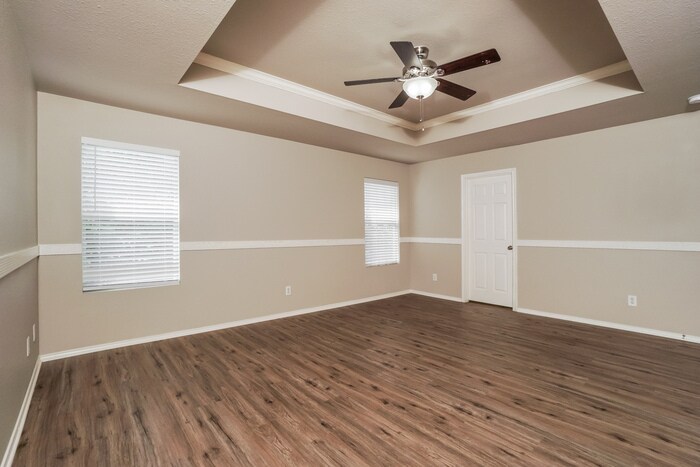 Building Photo - 349 Willow View