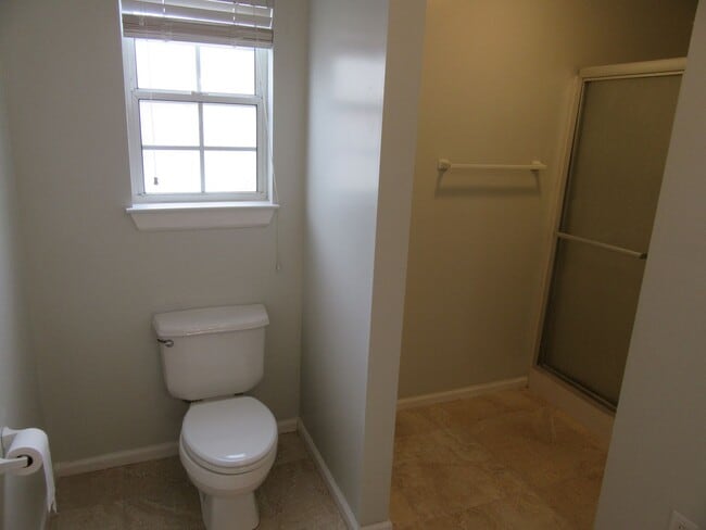 Building Photo - 409 S Palo Alto Ave