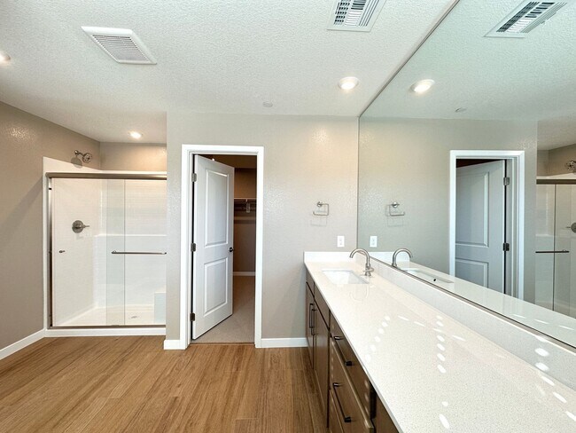 Building Photo - Inspirada Town Center