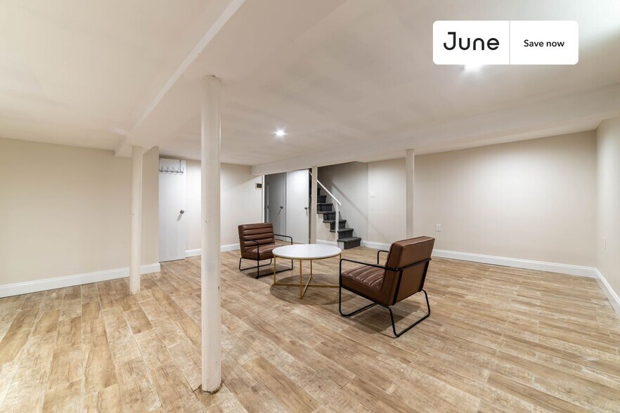 Building Photo - 39A Broome St